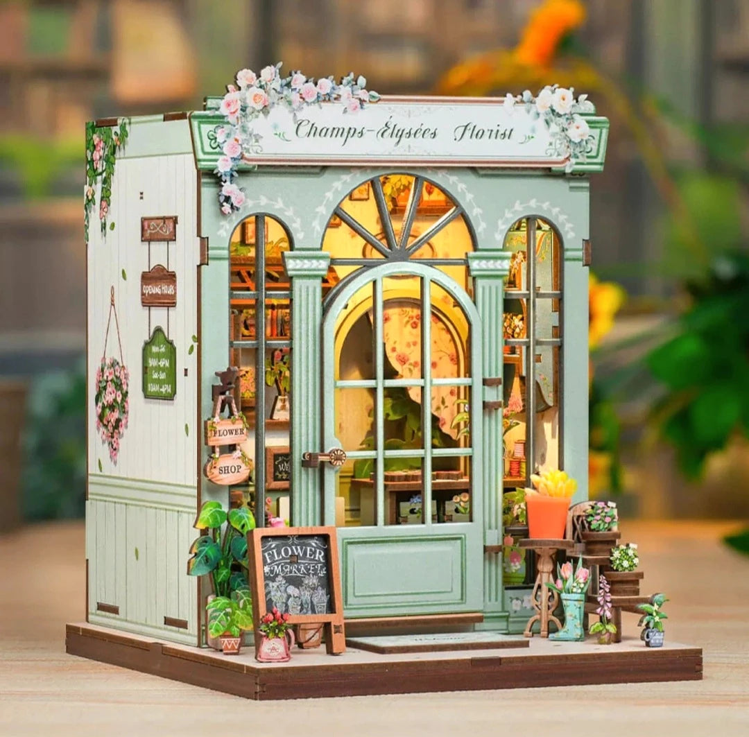 Book Nook Champs-élysée DIY