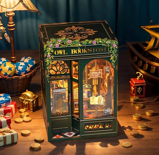 Book Nook Owl Bookstore DIY