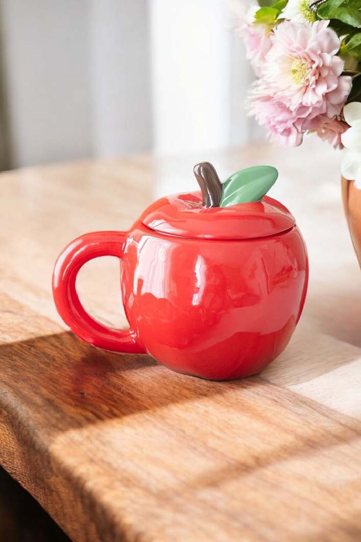 Mug pomme rouge en céramique