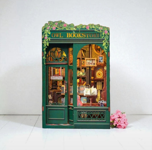 Book Nook Owl Bookstore DIY