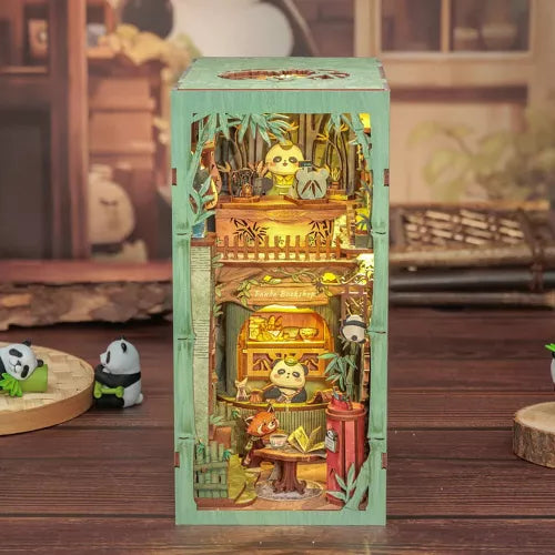 Book Nook en bois LED Panda – Kit DIY 235 pièces